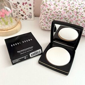 Bobbi Brown - Pale Yellow